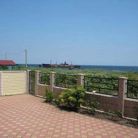 בית הארחה Vila Pe Tarmul Marii קוסטינסטי